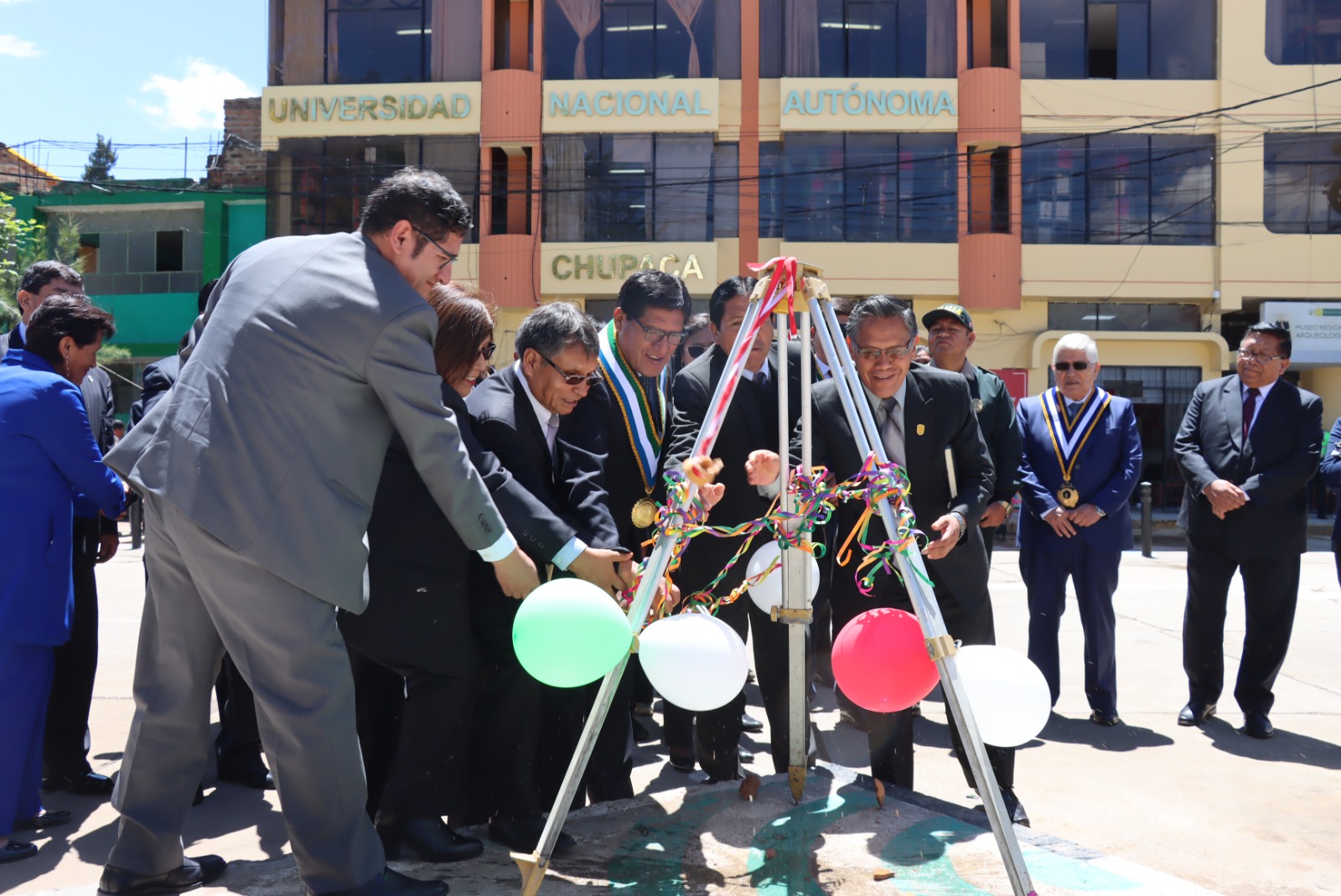 Universidad Nacional Autónoma de Chupaca inaugura Oficinas ...